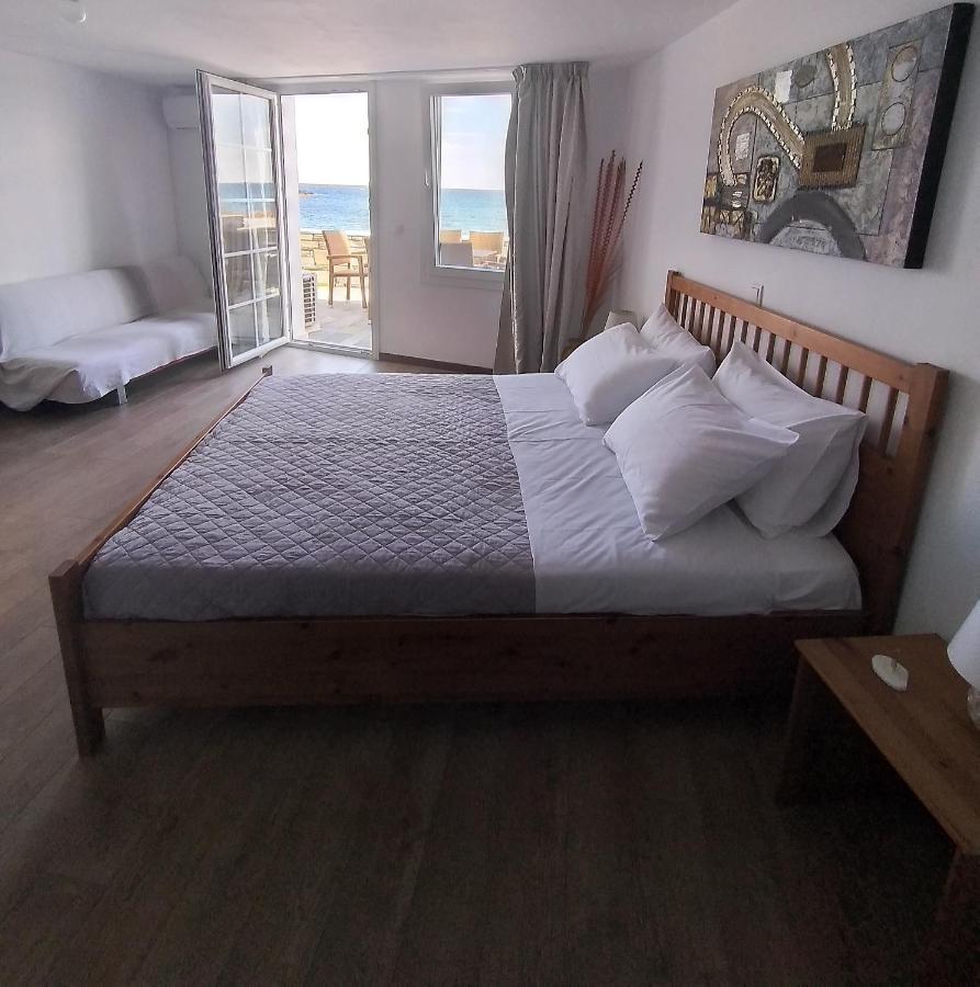 Albatross Seafront House Apartment Naxos City ภายนอก รูปภาพ