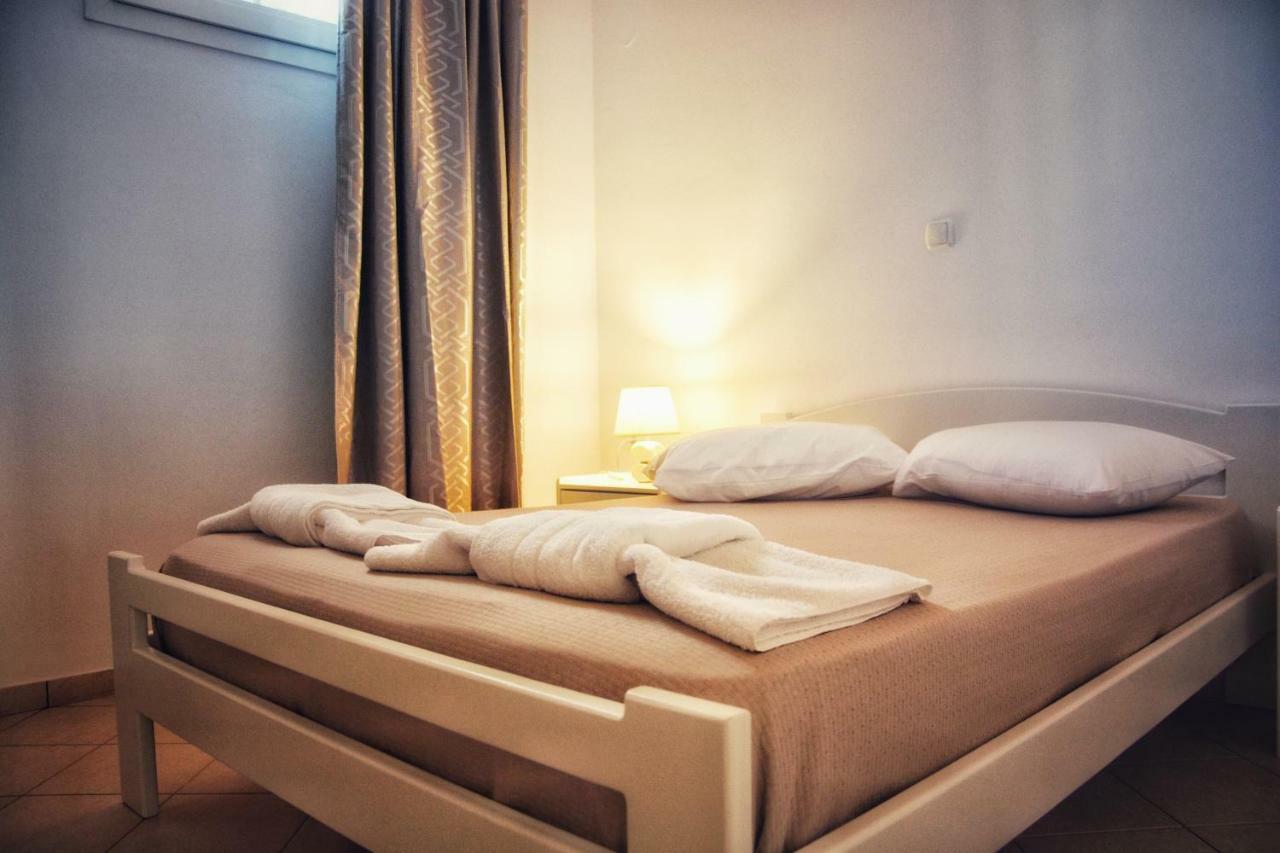 Albatross Seafront House Apartment Naxos City ภายนอก รูปภาพ