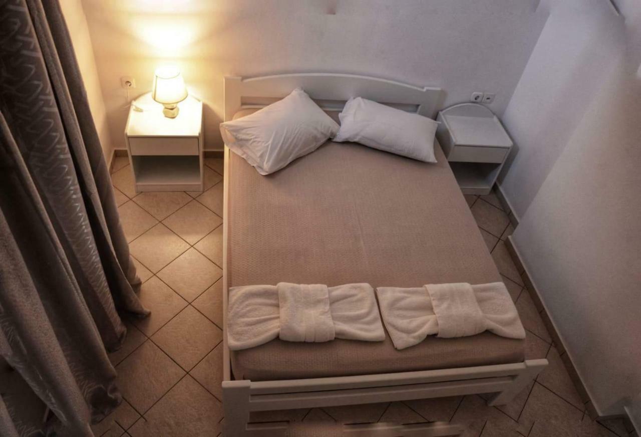 Albatross Seafront House Apartment Naxos City ภายนอก รูปภาพ